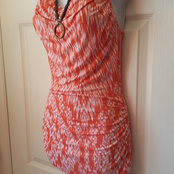 *NEW* BANANA REPUBLIC TOP. - Picture 4 of 8